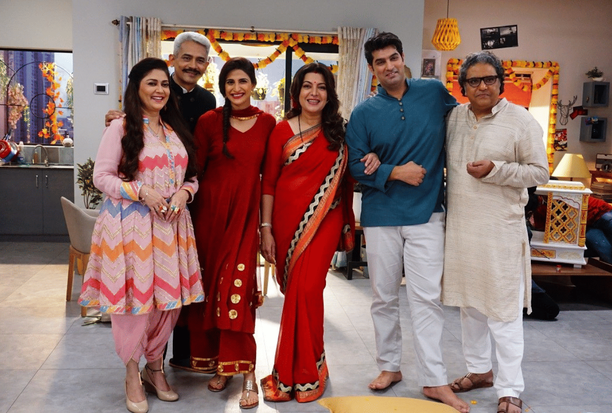 Sandwiched Forever Movie Review: Sandwiched Forever Review by Pankaj Shukla sony liv aahna kumra siddharth atul zakir lubna divya