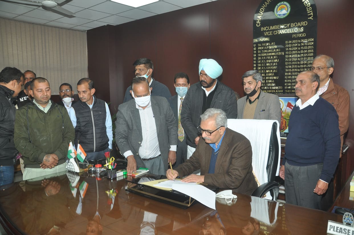 Newly appointed VC of CDLU takes charge