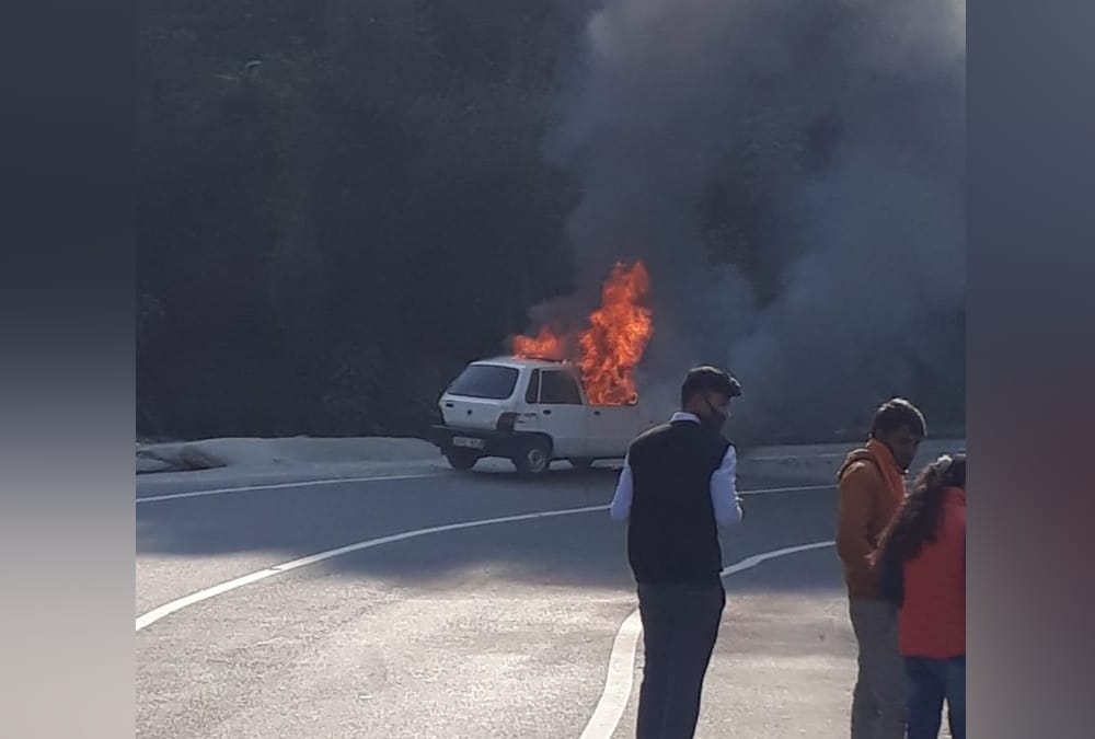 Uttarakhand Latest News: Car Caught Fire during Start on Badrinath Highway Photos