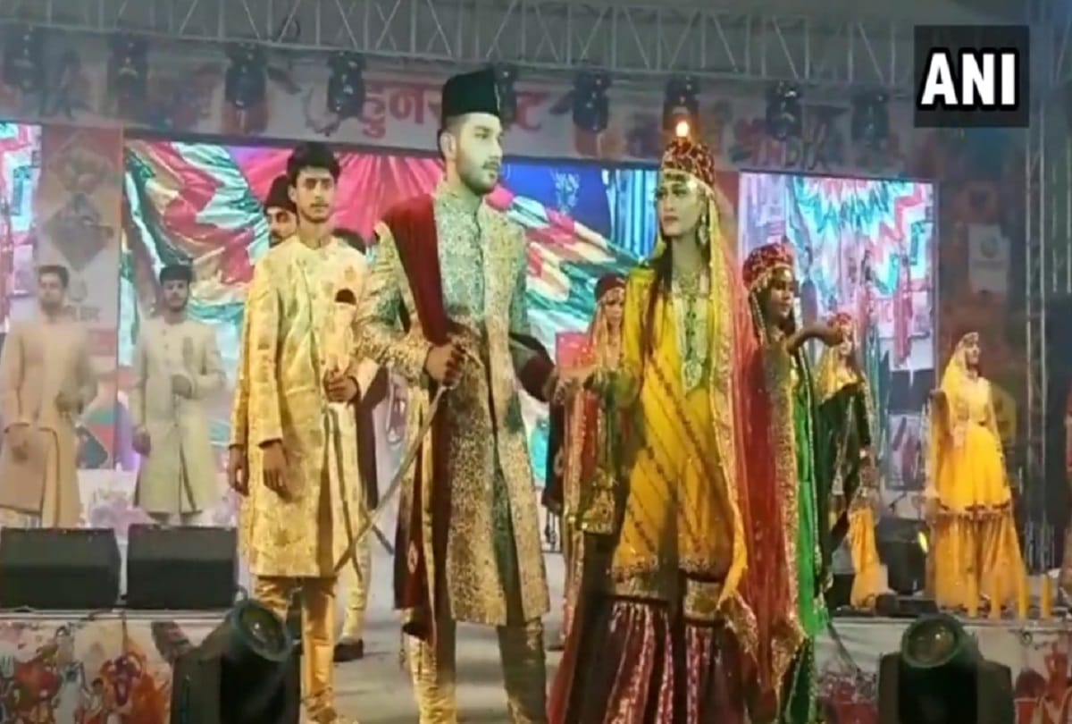 Rampur: Fashion show organized at Hunar Haat in Panvadiya to promote local