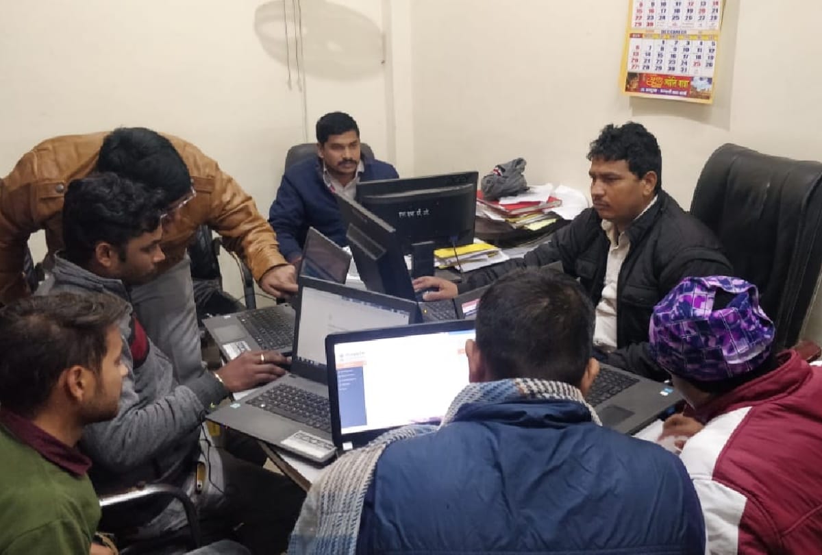 Last day of Panchayat village head upset for dongle in gorakhpur