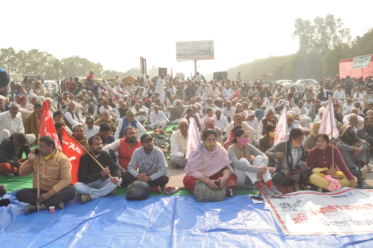 Farmer leader Gurnam Singh Chaduni will reach protest toll farmers on toll plaza today, fasting continues