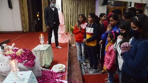 Santa Claus distributed gifts, special worship in churches