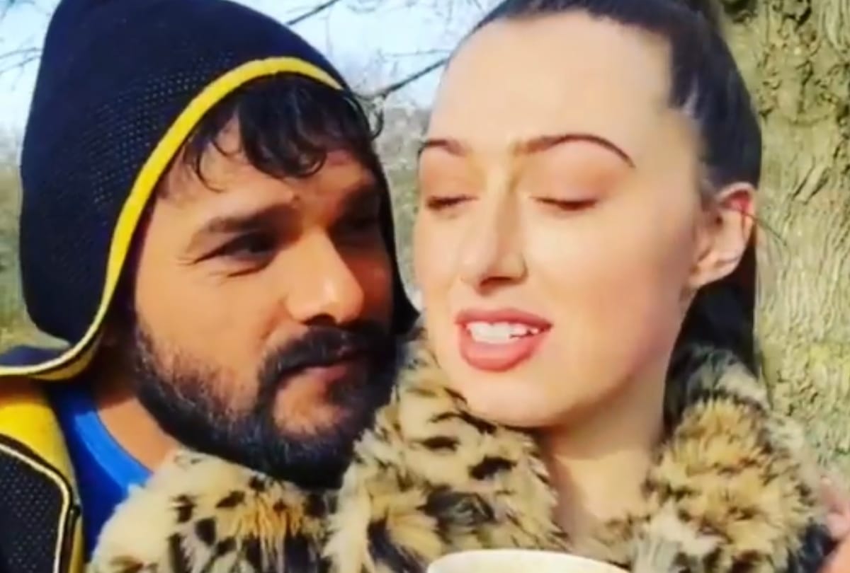 Bhojpuri viral video Khesari lal yadav taught Bhojpuri to foreign actress
