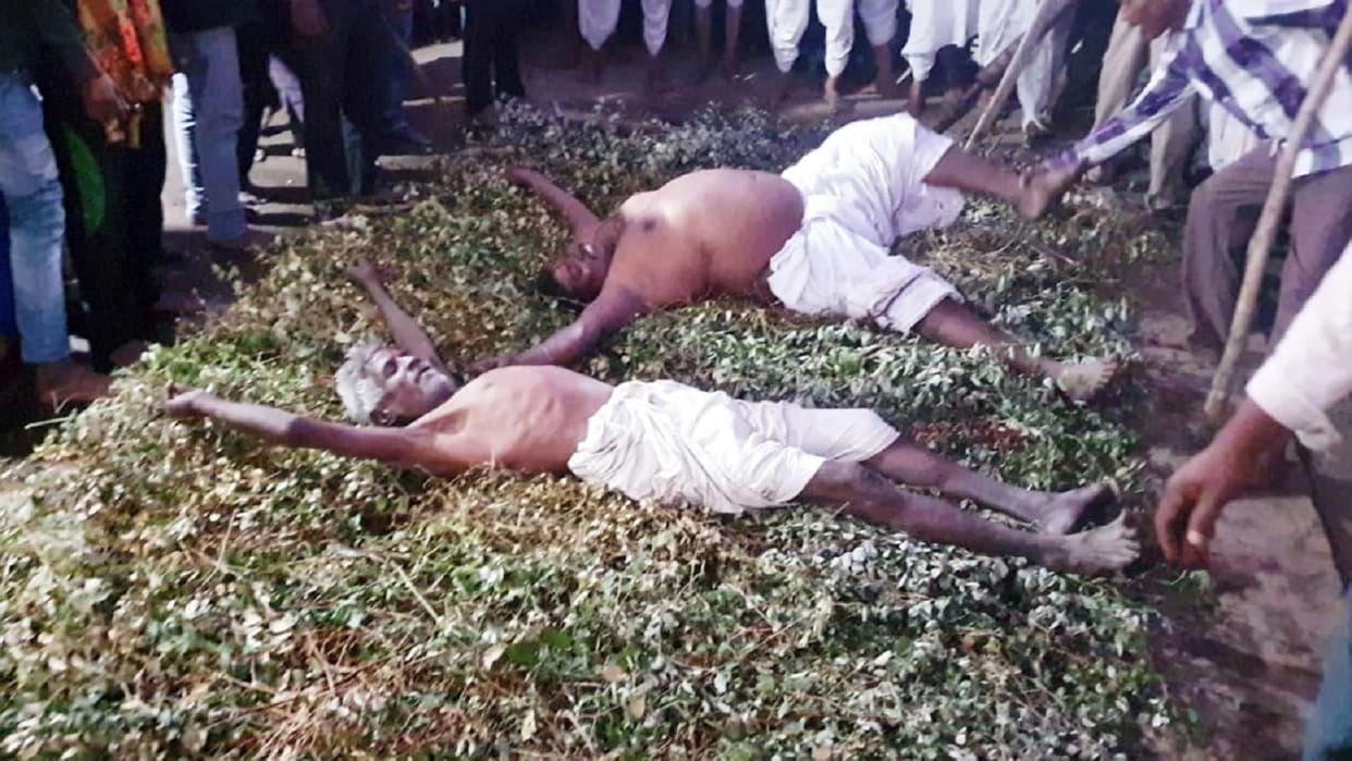 Descendants of Pandavas Rajjad community roll over thorny bushes resides in Betul district of madhya pradesh