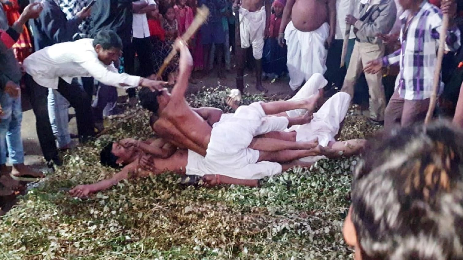 Descendants of Pandavas Rajjad community roll over thorny bushes resides in Betul district of madhya pradesh