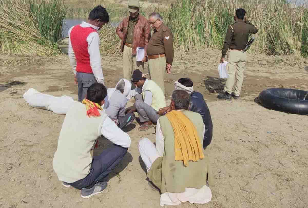 Hamirpur: The death of a young man by jumping in a river on the information of the police coming while he drinking alcohol
