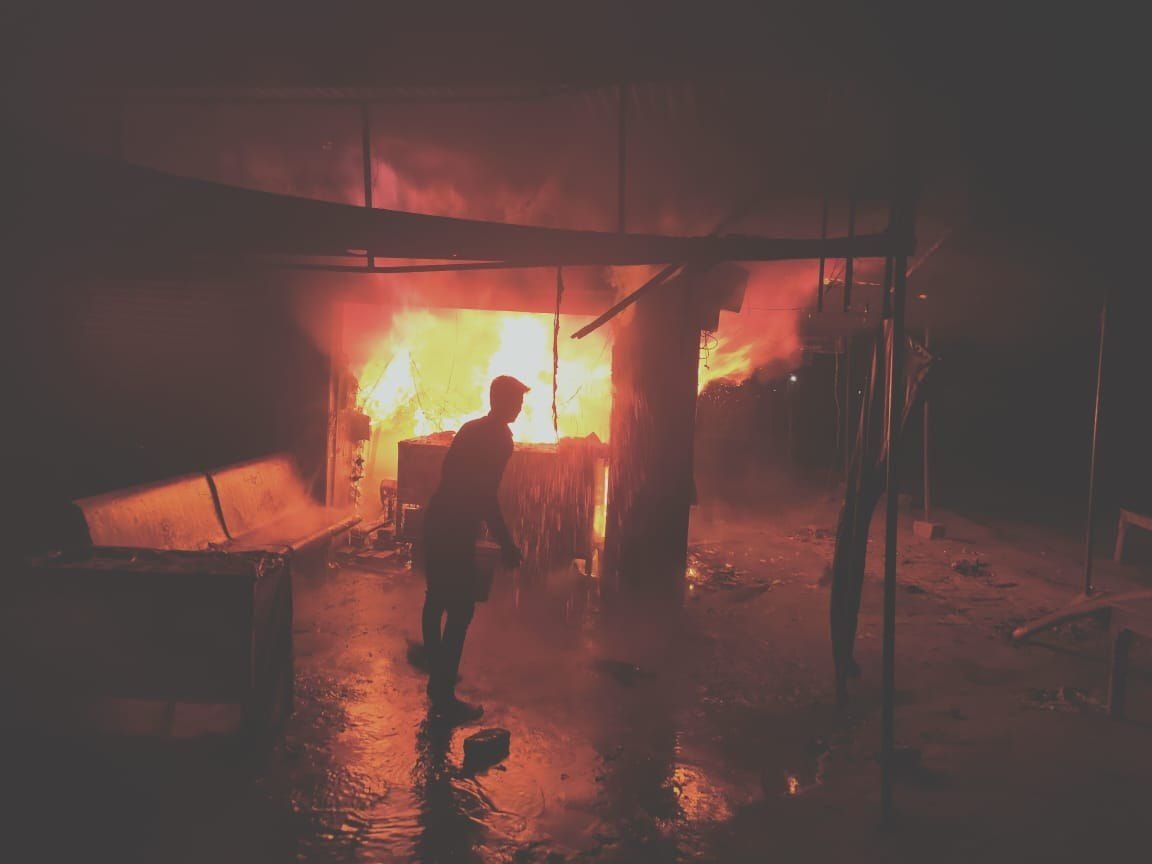 fire in kirana store