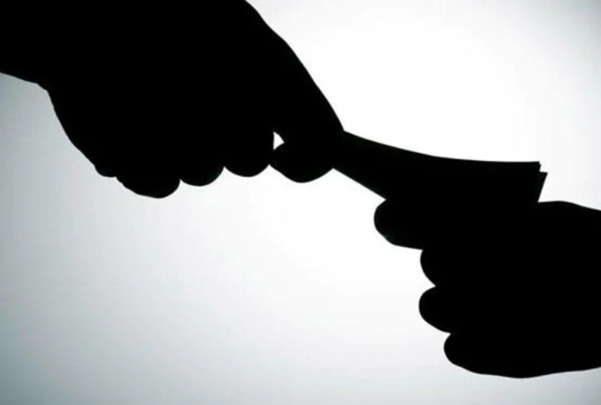 Video of Mandi inspector taking bribe goes viral