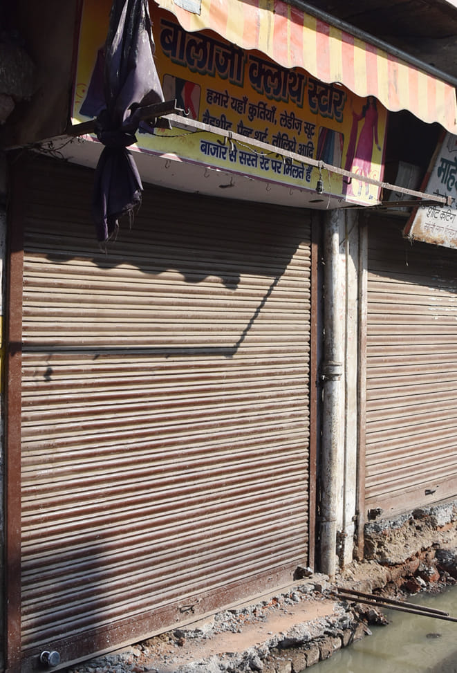 The cloth merchant killed himself by eating sulfas