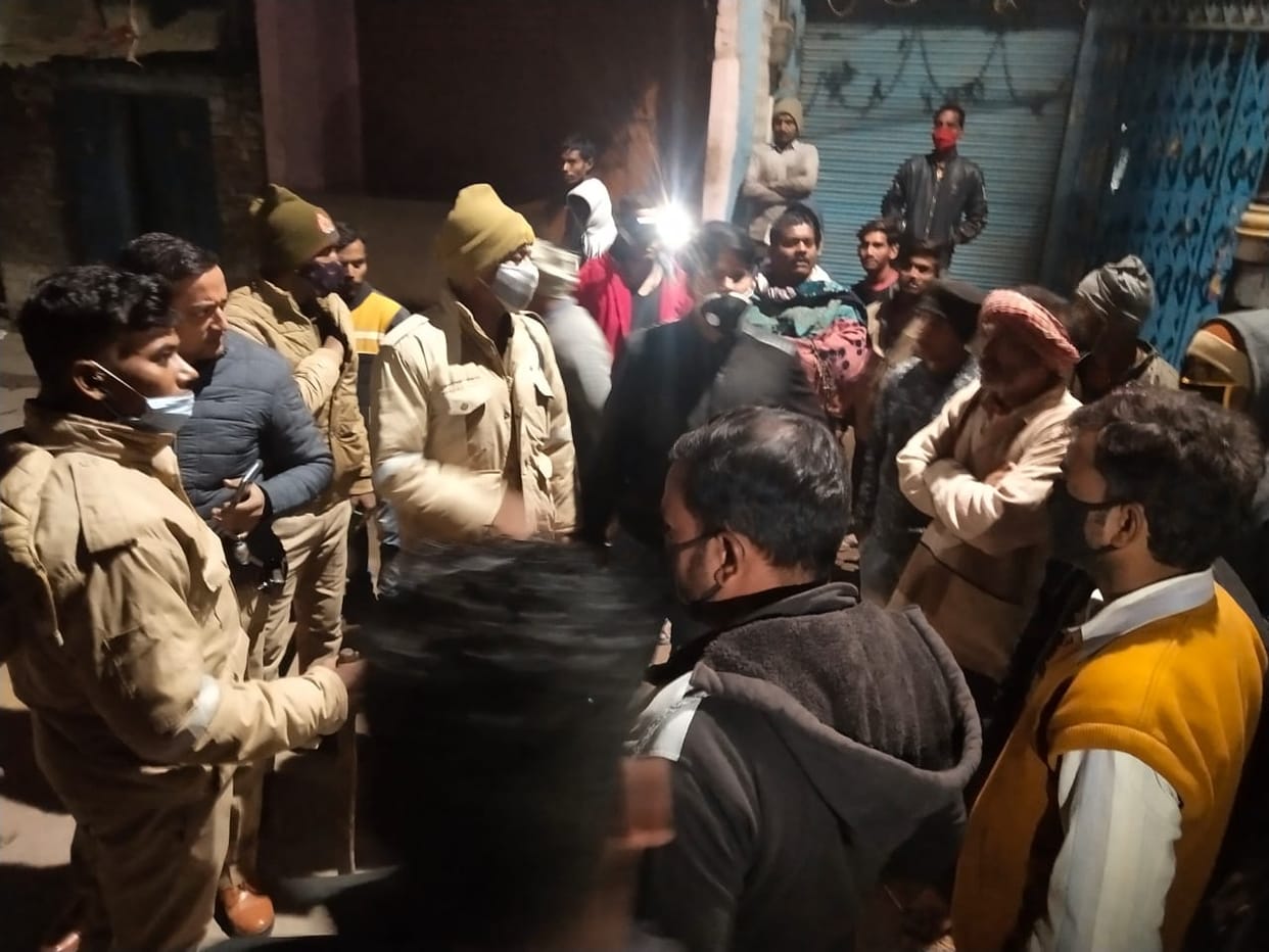 Inspector beat up tea shopkeeper