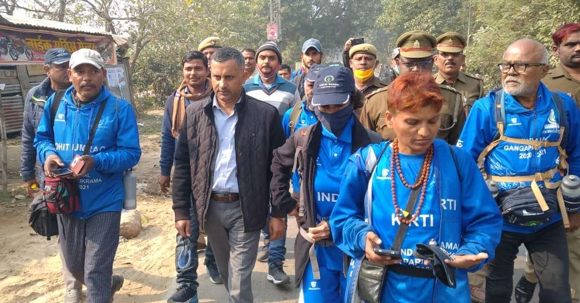 DM joins the incredible Ganga Yatra, boosts the enthusiasm of travelers