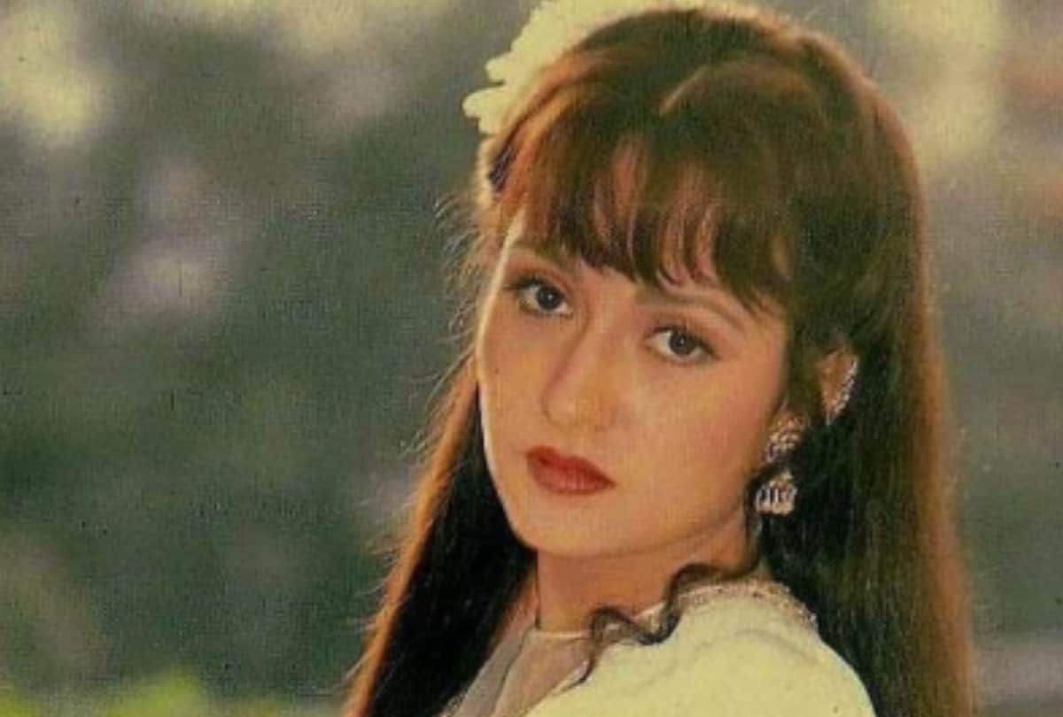 Henna fame actress zeba bakhtiar ex wife of jaaved jaaferi and adnan sami
