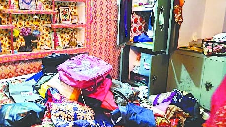 Thieves entered into accountant's house, took away goods worth millions