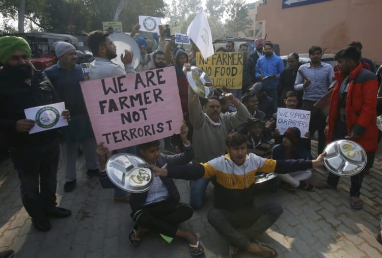 Chandigarh News: People Protest in Chandigarh during Mann Ki Baat