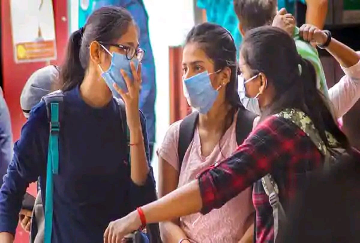 high alert in gorakhpur due to corona second attack