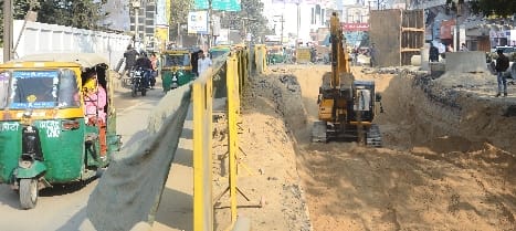Excavation started before the outpost intersection in front of Damodar Park, way closed