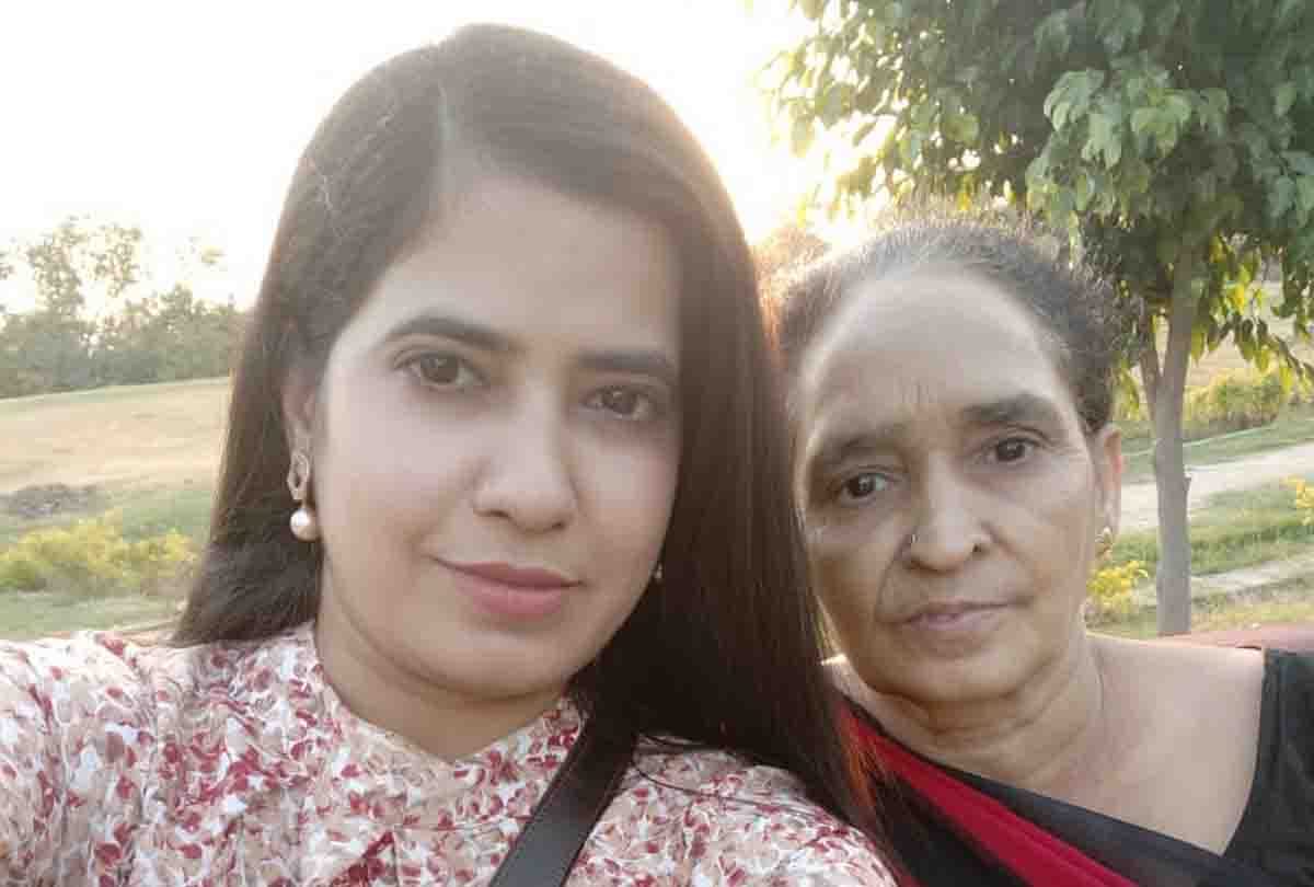 National Youth Day: girl became a deputy collector after studying in Deepak's flame