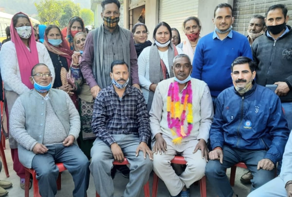 Himachal News: ward panch elected unopposed in rissa panchayat in mandi