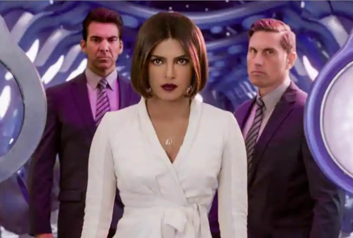 We Can Be Heroes Review by Pankaj Shukla Priyanka chopra Robert rodriguez pedro pascal YaYa Gosselin