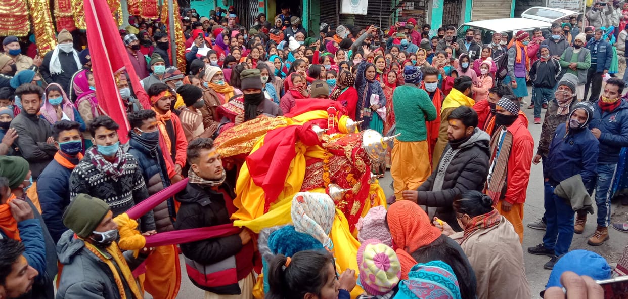 Mother Bhagwati arrived at Anasuya temple to meet her sister