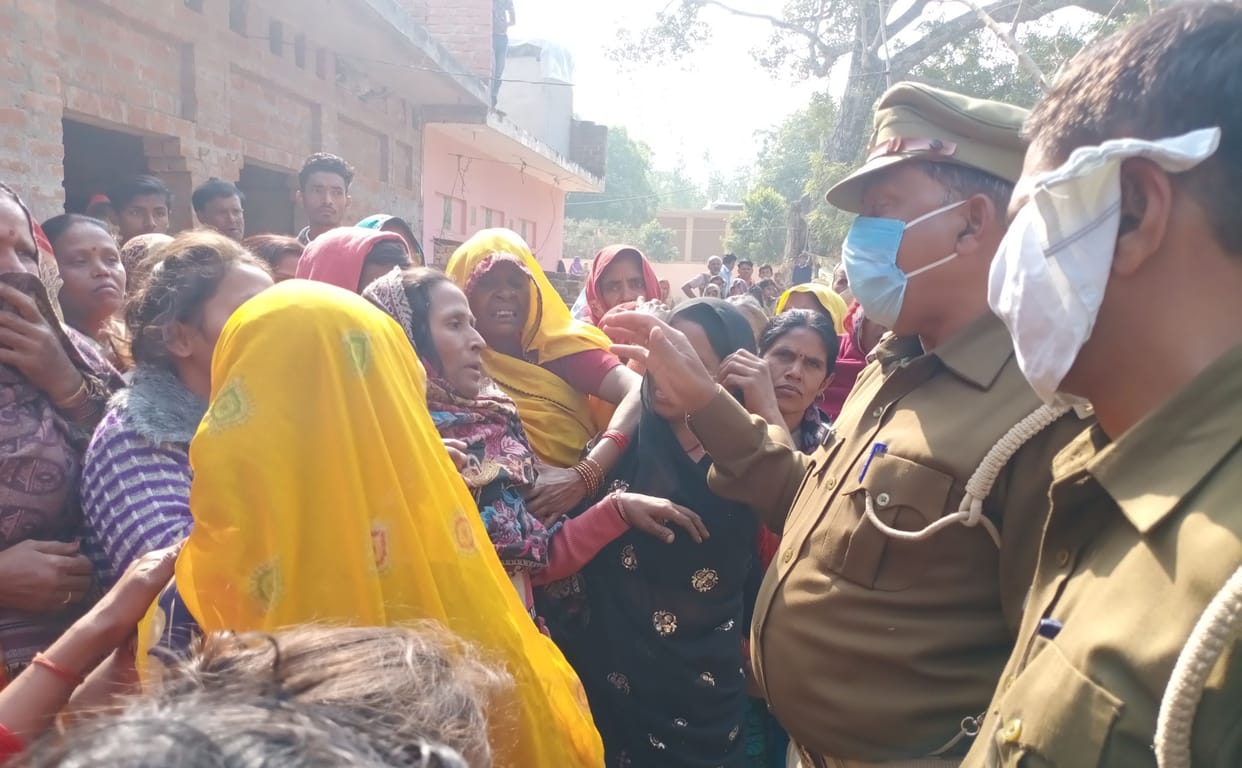 FIR on 171 people in student murder case