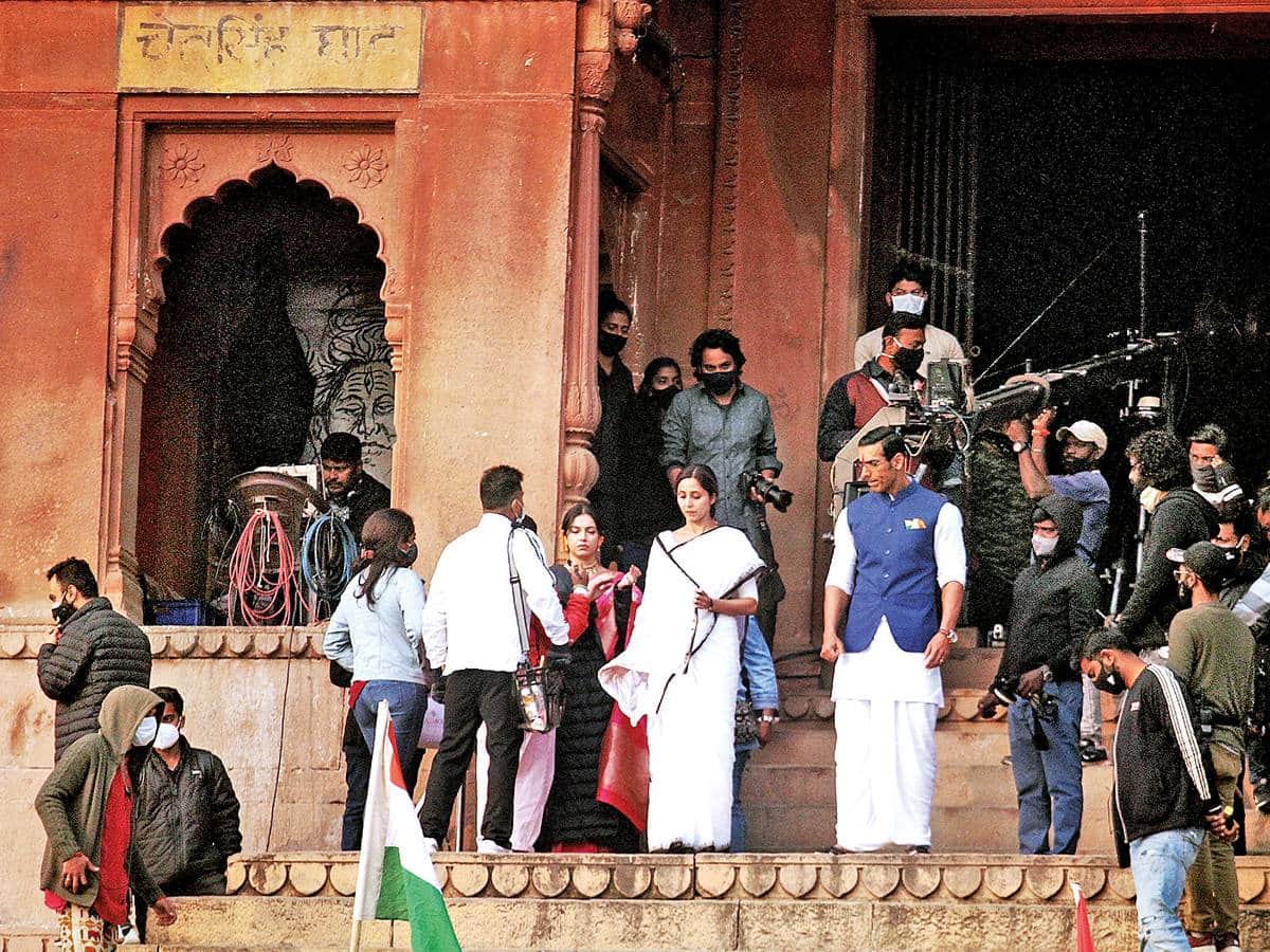 John Abraham looked in white kurta and pink safa in shooting of Satyamev Jayate-2