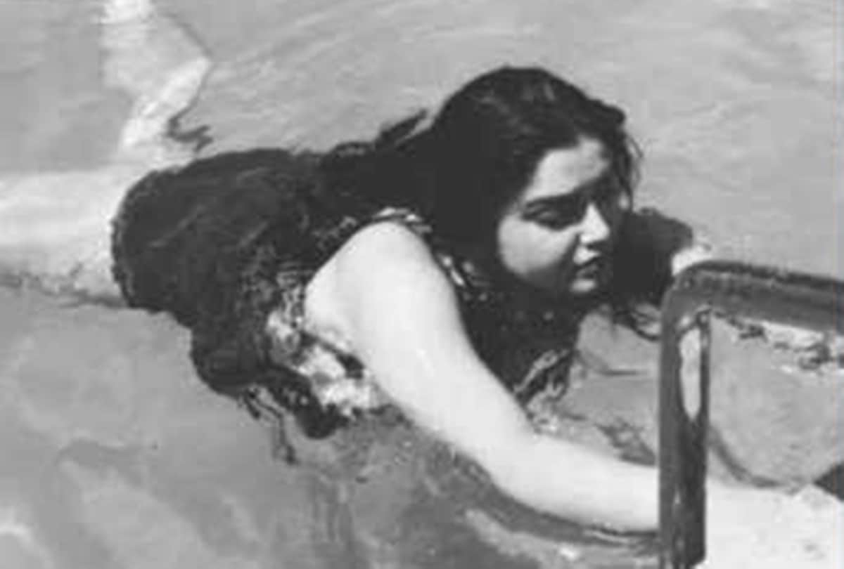 Bhojpuri Actresses in Bikini Monalisa Amrapali Dubey Rani Chatterjee Nidhi Jha Shraddha Sharma