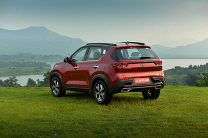 Kia Sonet compact SUV best features