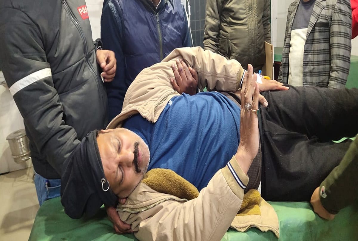 Bike rider shot lawyer in Bijnor