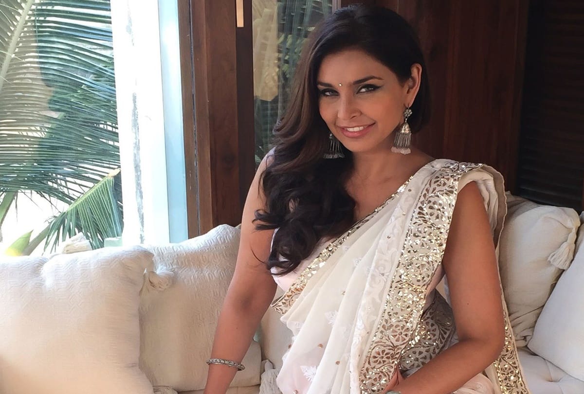 Actress Lisa Ray Took Break From Social Media Says Will Be Back Online Next Year