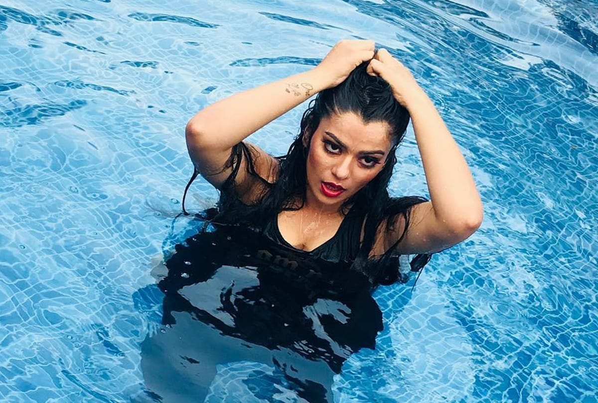 Bhojpuri Actresses in Bikini Monalisa Amrapali Dubey Rani Chatterjee Nidhi Jha Shraddha Sharma