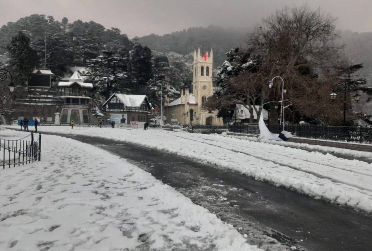 heavy snowfall in shimla chamba manali kullu and lahaul spiti in himachal pradesh