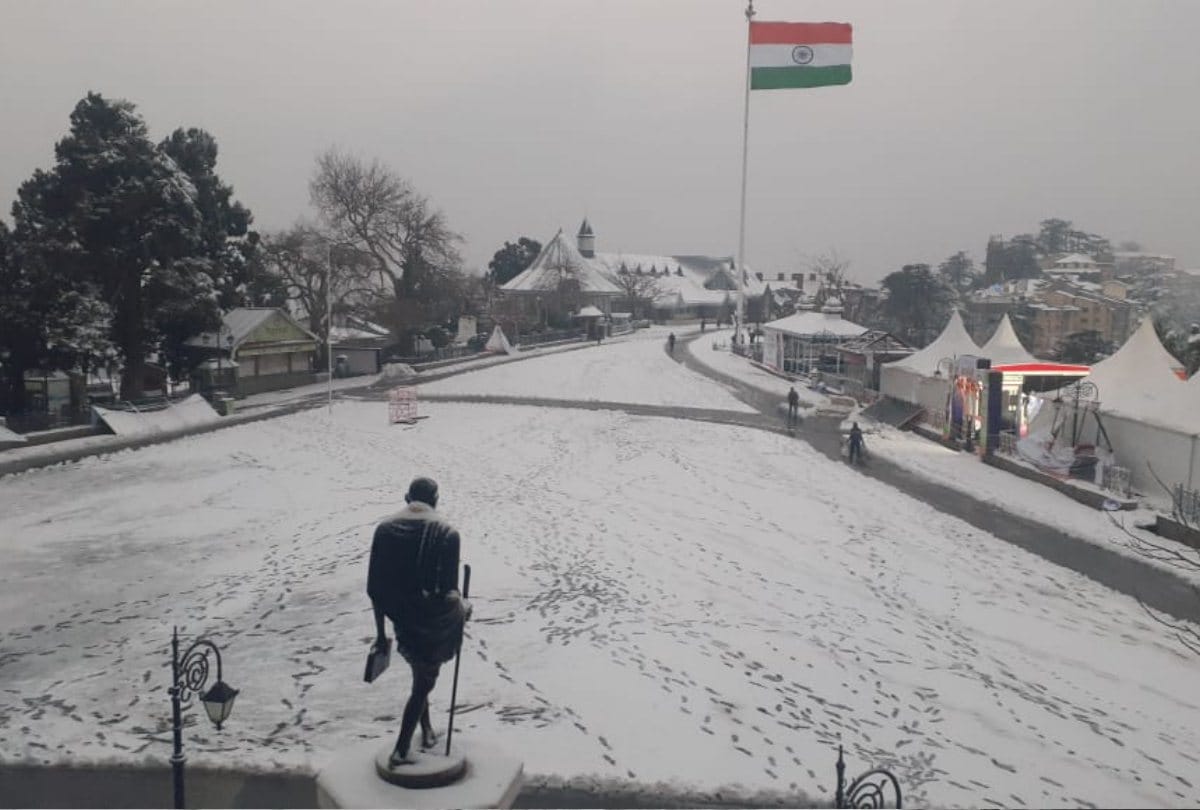 heavy snowfall in shimla chamba manali kullu and lahaul spiti in himachal pradesh