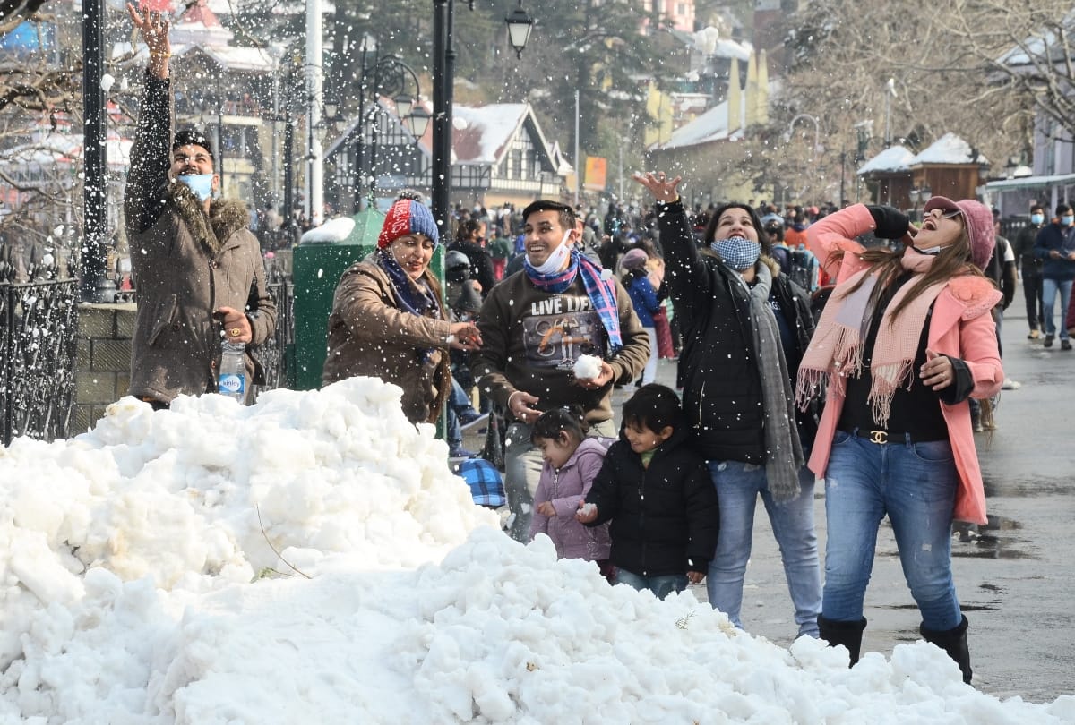 weather update himachal pradesh: images of snowfall in shimla manali chamba