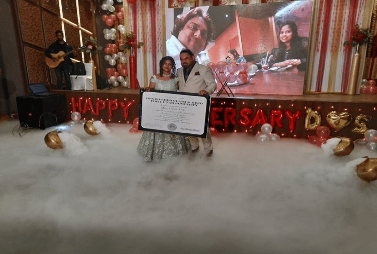 Rajsthan man gifts plot of land on moon to wife for wedding anniversary