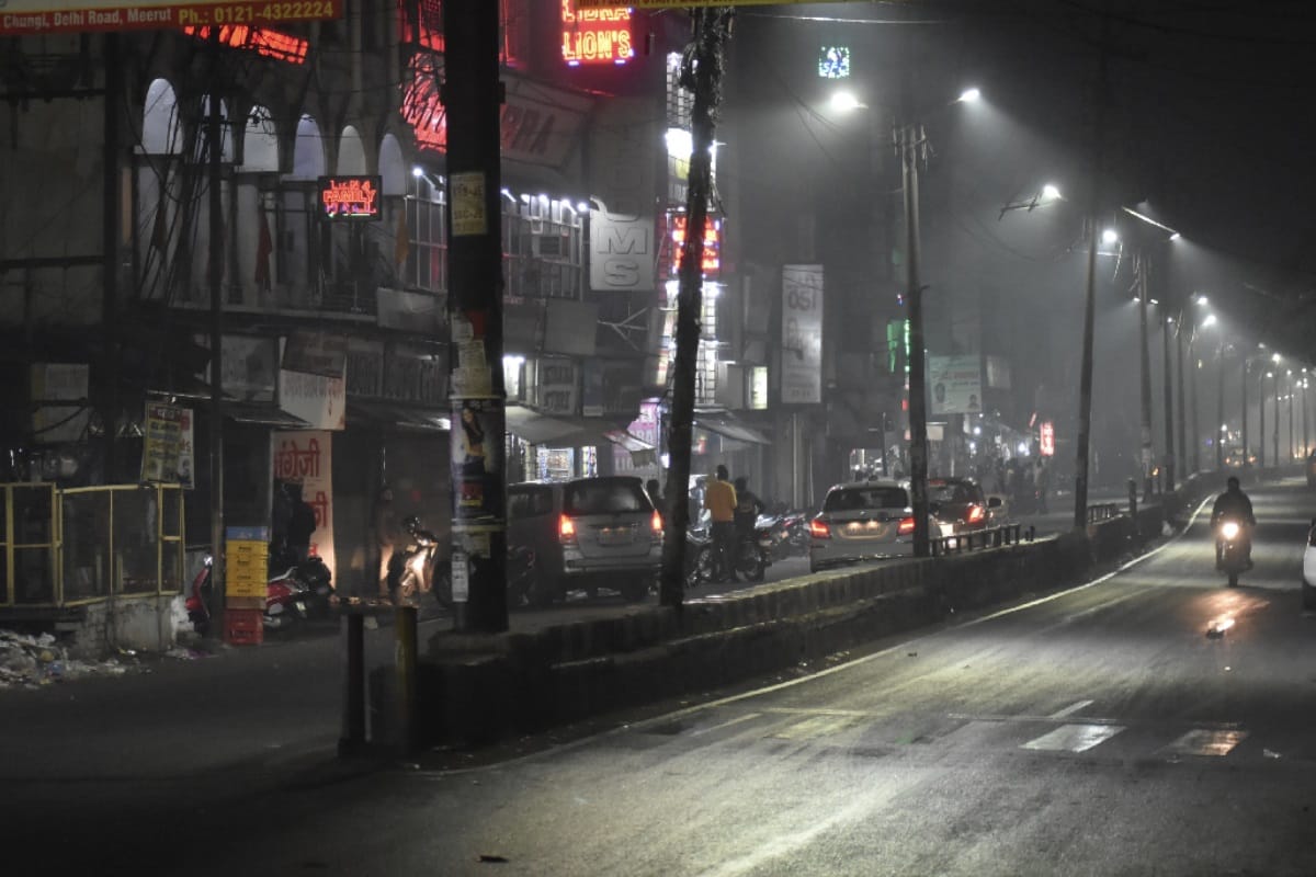 rain in meerut increased chill, Fog and morning and Evening in western UP