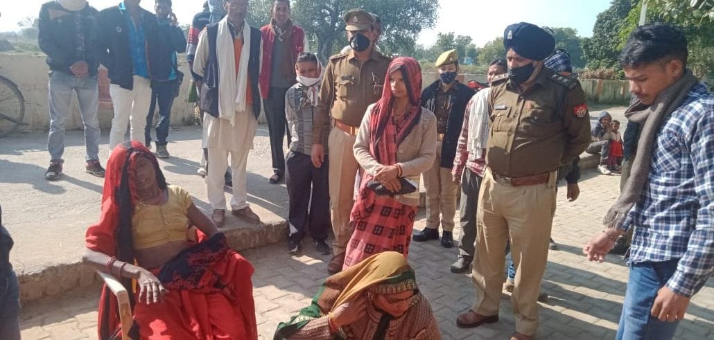 Woman jumped in Chambal river, saved