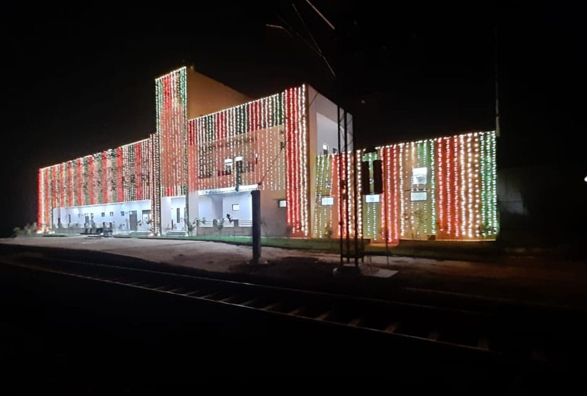 Freight Corridor: Today PM will inaugurate railway track from Bhaupur to Khurja