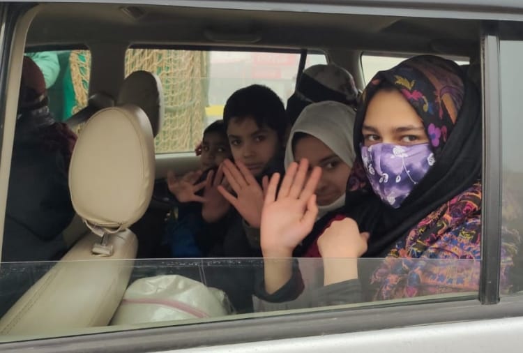 Punjab : 137 people of Pakistan returned to their homeland via attari border 