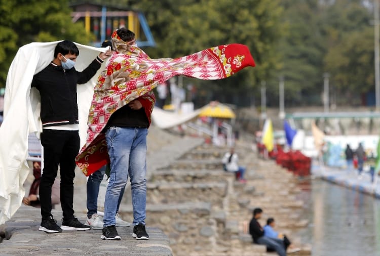 Weather : Cold wave in Chandigarh, temperature also expected to fall