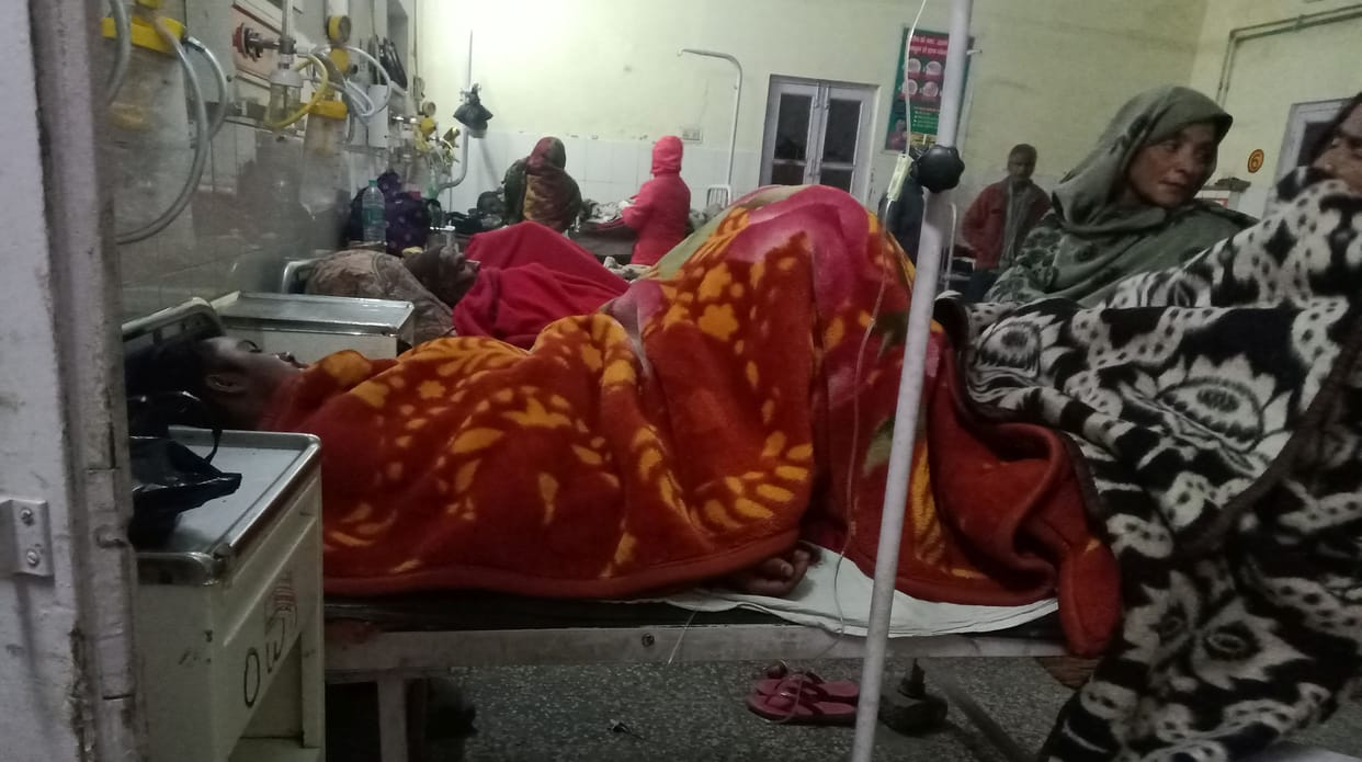 Doctor absent, lock in nurses' room as soon as evening
