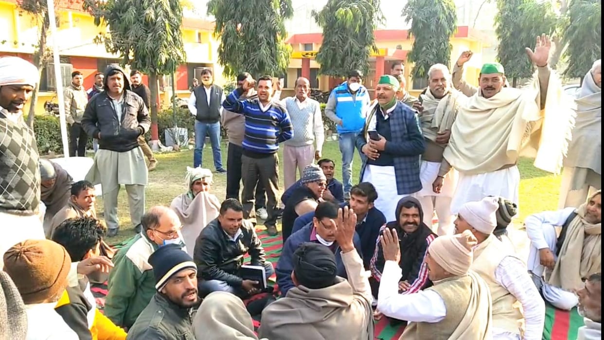 Farmers protest in sugar mill premises