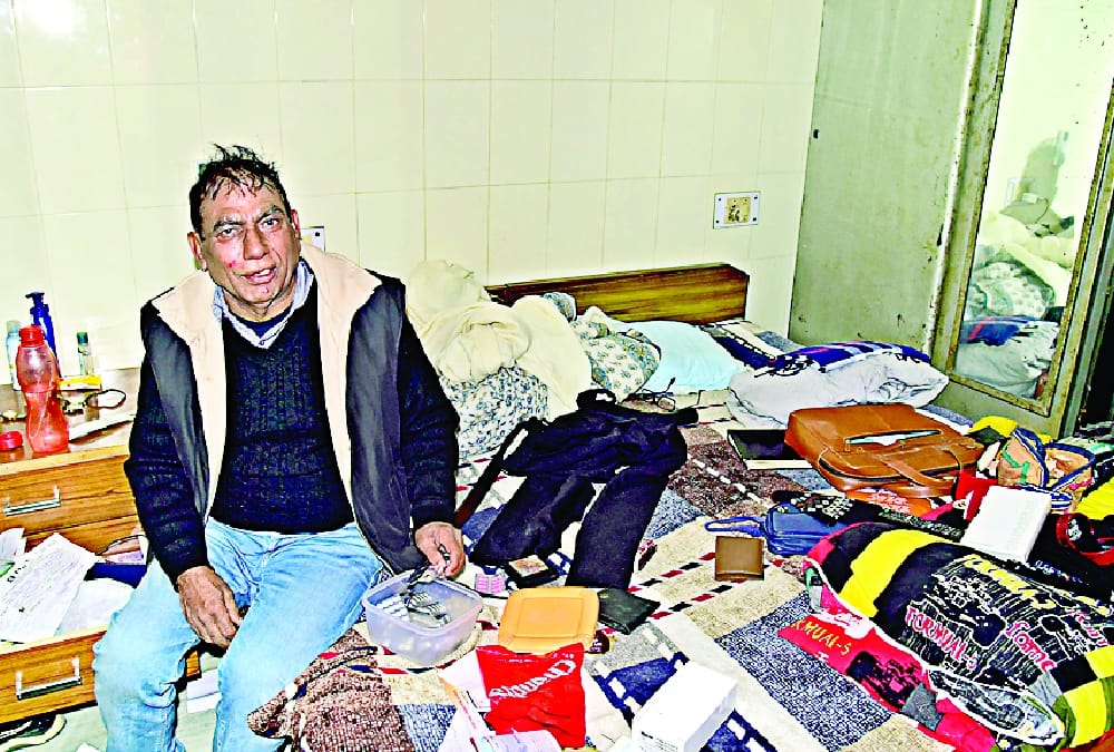robbery in a home in Indira Nagar sector 19 in Lucknow.