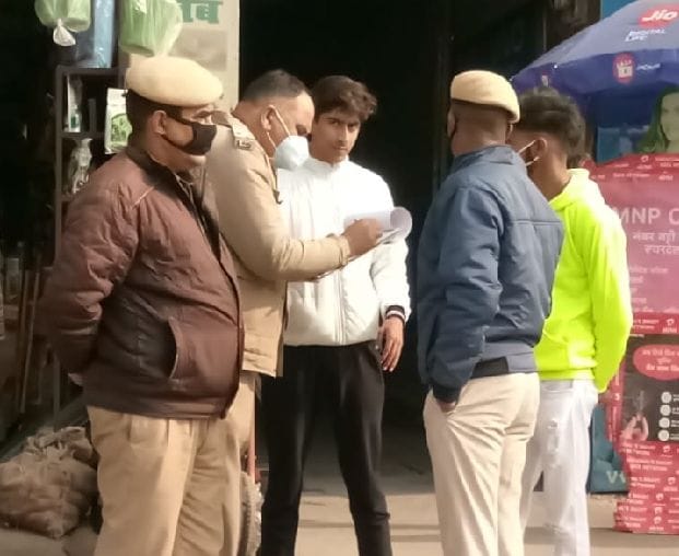 without mask, police chalan