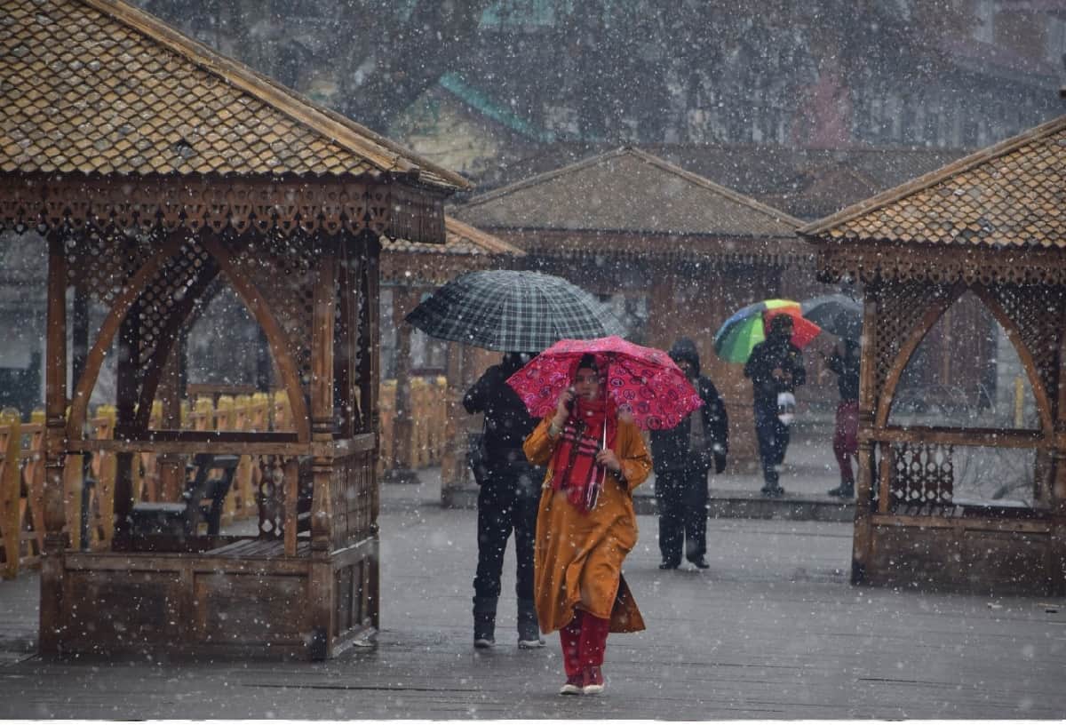 Weather Forecast Update Today in Jammu Kashmir Mata Vaishno Devi Katra Snowfall Todayweather jammu kashmir snowfall in mata vaishno devi and kashmir