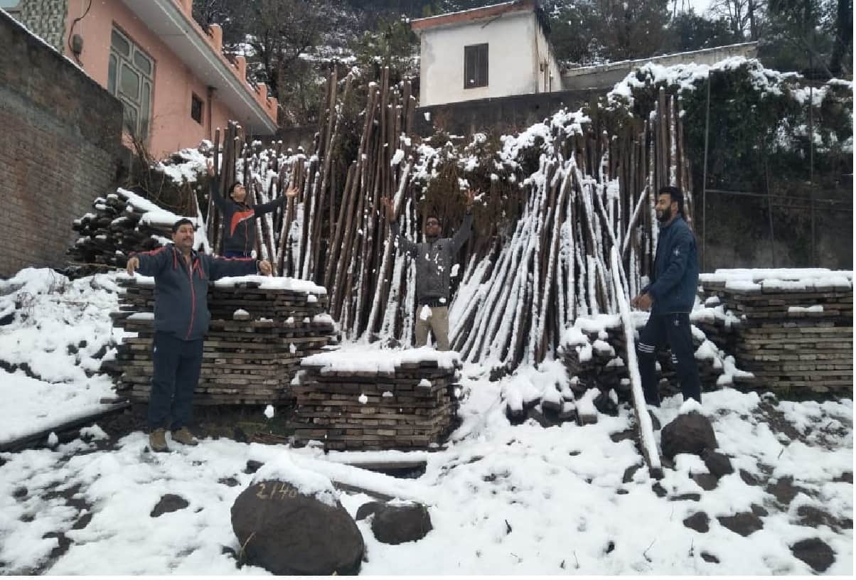 Weather Forecast Update Today in Jammu Kashmir  Mata Vaishno Devi Katra Snowfall Todayweather jammu kashmir snowfall in mata vaishno devi and kashmir