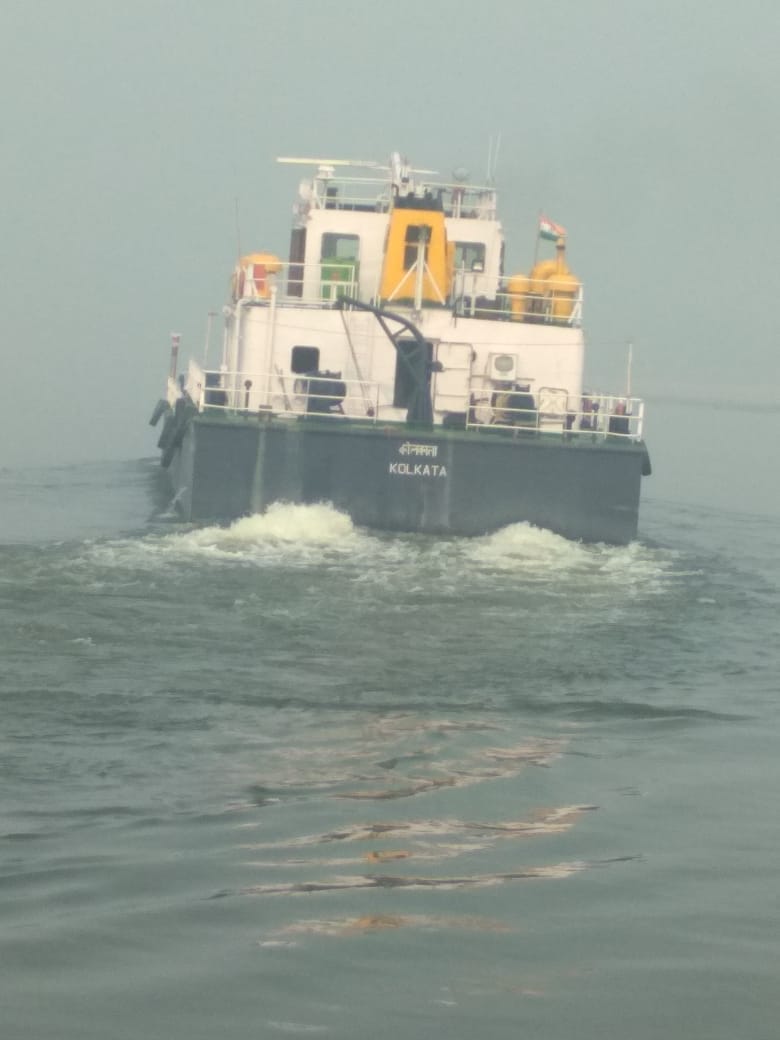 Freight ship Rabindranath Tagore passed from Ghazipur