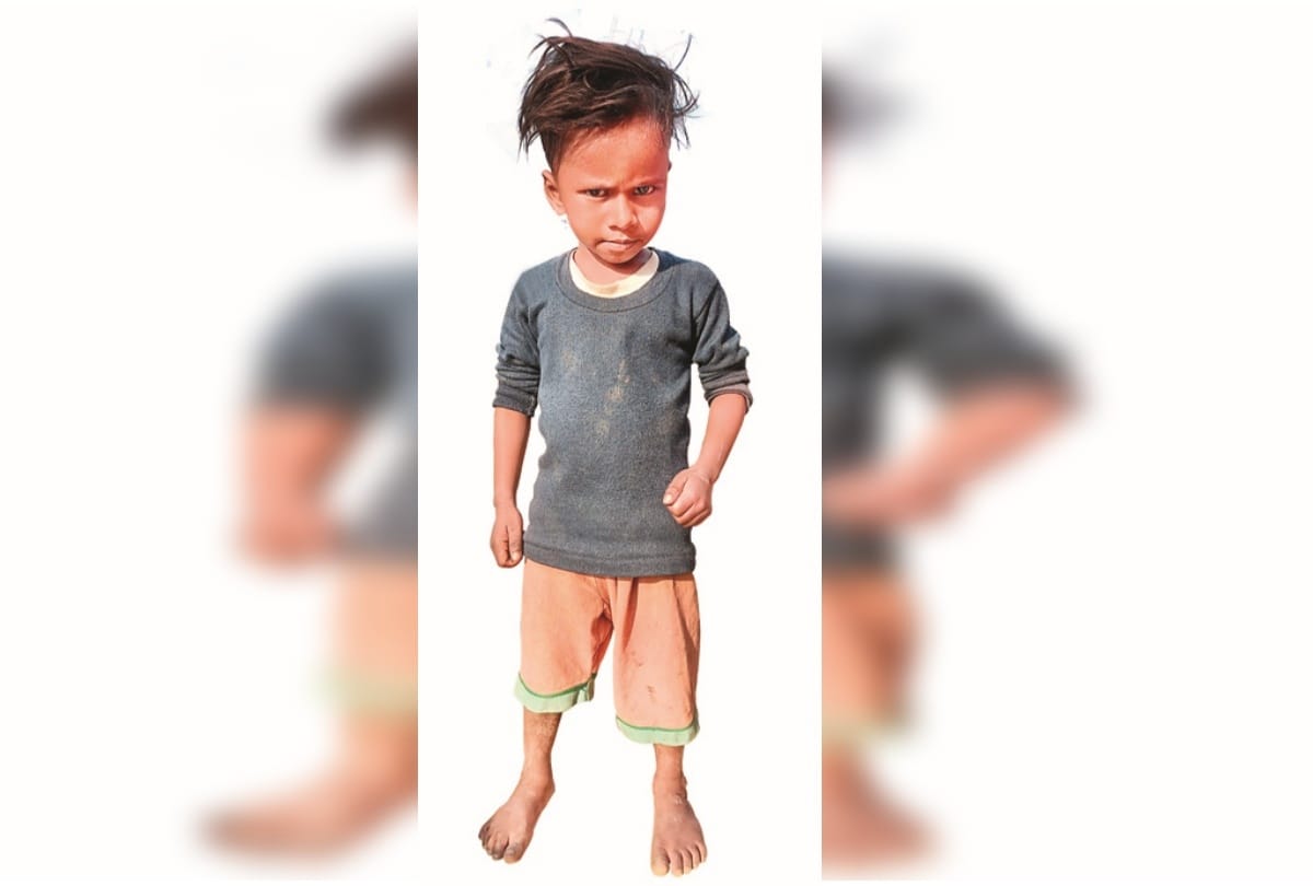 बालूशासन गांव के उमेश का बेटा अभिषेक