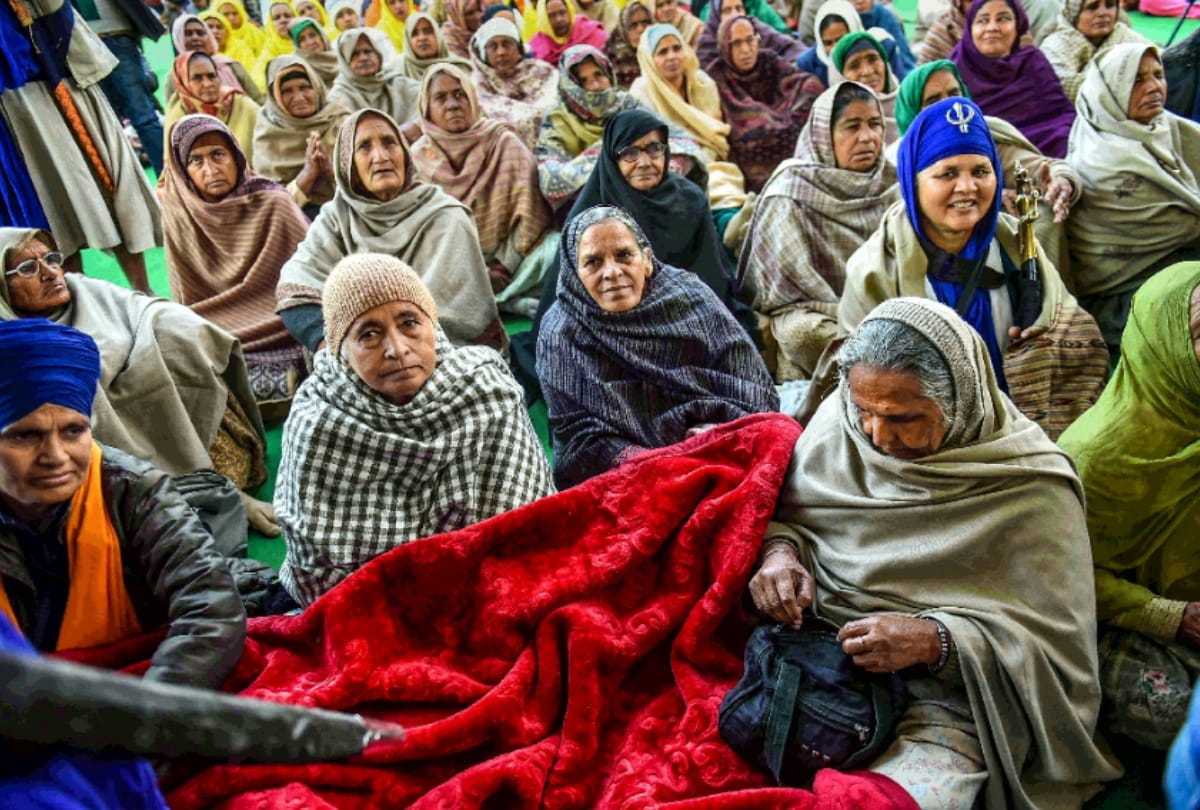 Women being part of the movement by staying in Tent City on the Singhu border